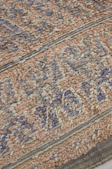 Juniper Beni M’guild rug with a thick pile and pretty diamond pattern. Beautiful textured carper in a peach colour