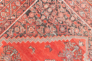 Lori is a handmade Vintage Malayer rug, woven in the North West of Persia. The Malayer region is known for producing some of the most ornate Persian carpets, often known for their mesmerising and intricate repeating patterns.