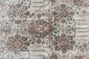 This is a handmade antique Tabriz rug woven in Persia. The Tabriz region is known for producing some of the most ornate Persian carpet, often known for their mesmerising and intricate repeating patterns.