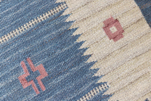 A Vintage Swedish Rug c1960. An original röllakan flatweave carpet featuring a unique design. 
