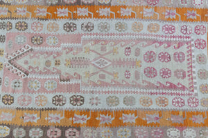 Mirelli is a Central Anatolian kilim. Hand-woven on village and nomadic looms in vivid, naturally dyed colours. Mirelli is dotted with the classic Anatolian star motif, long believed to symbolise happiness and fertility.