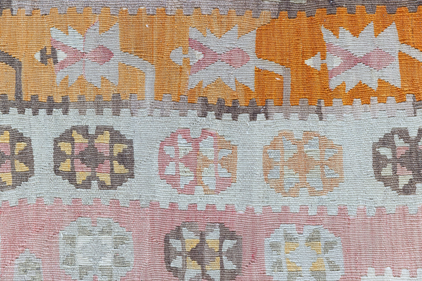 Mirelli is a Central Anatolian kilim. Hand-woven on village and nomadic looms in vivid, naturally dyed colours. Mirelli is dotted with the classic Anatolian star motif, long believed to symbolise happiness and fertility.