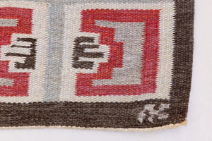 A rare vintage Swedish flatweave rug with a geometric Greek revival pattern in red, gray, and beige colours, featuring a wide border. By designer Aina Kånge