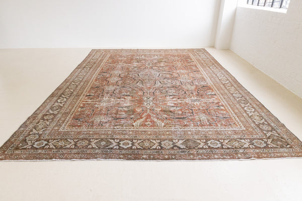 This is a antique Persian Mahal rug. Persia has the most desirable rugs and carpets with stunning designs such as this carpet. Now available at Ourika London.