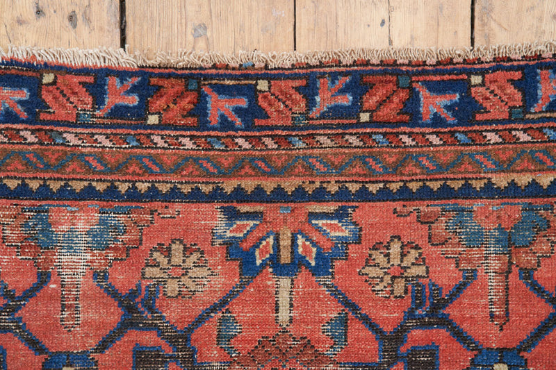 Vintage Teresa Malayer Rug with Mesmerizing Patterns - Main Border