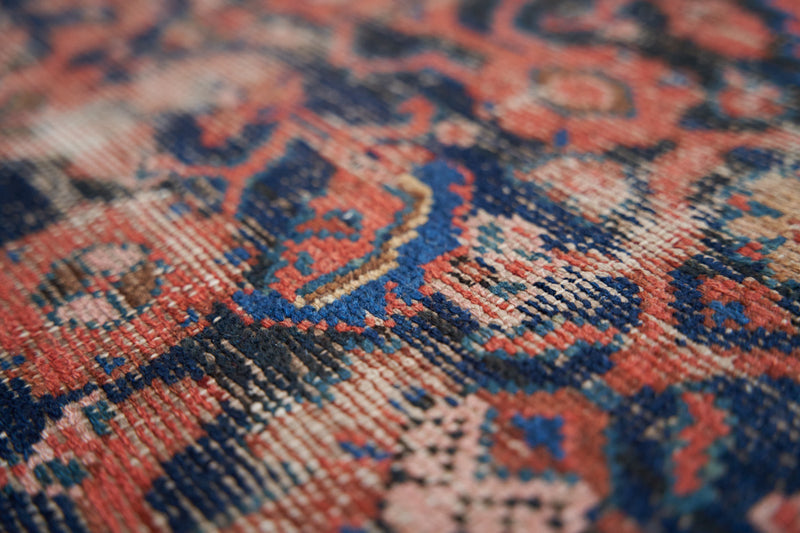 Teresa - Exquisite Persian Rug with Intricate Repeating Patterns
