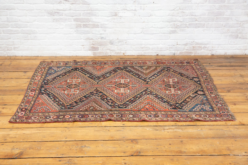 Dolores Rug with Beautifully Intricate Designs, Size -196 x 141 cm 
