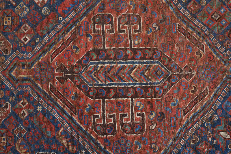 Pascale - Antique and Handmade Qashqais Nomadic Rug - Medilion View