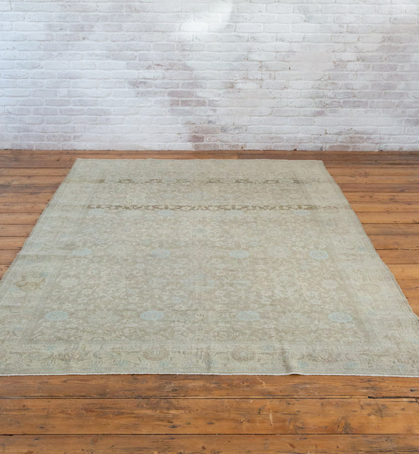 Vintage Tina Persian Rug with a gorgeous faded look - Front View