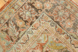Lilli - Antique Mahal rug in earthy tones and subtle pastel colours - Field View