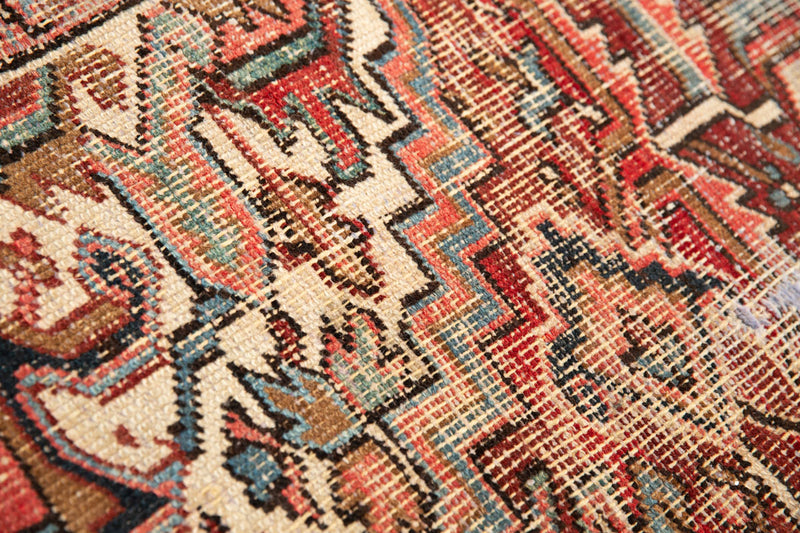 Sami Heriz Antique Rug - Vibrant Colors and Geometric Patterns