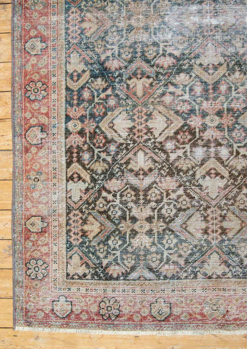 Vivien - Antique Washed Persian Mahal Rug - Corner view