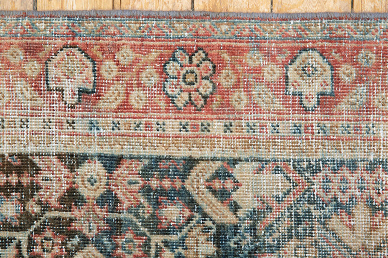 Vivien -  Antique Mahal Rug with Vintage Charm - Main Border