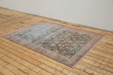 Luxurious Vivien Antique Rug with Vintage Charm, Origin - Mahal